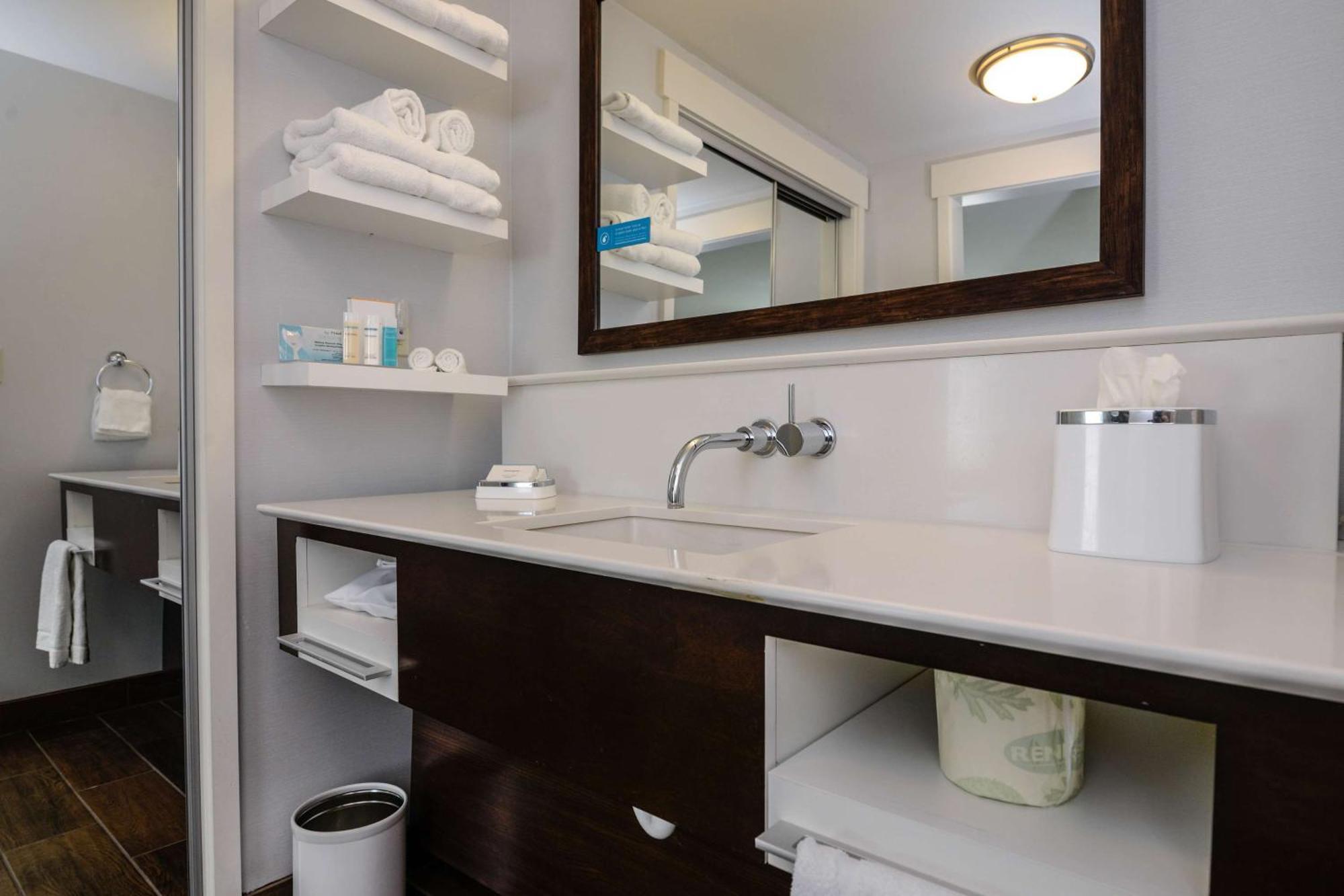 Hampton Inn Brighton Mi Zewnętrze zdjęcie