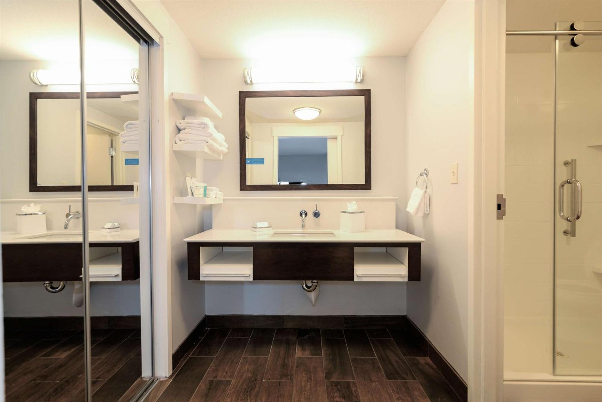 Hampton Inn Brighton Mi Zewnętrze zdjęcie