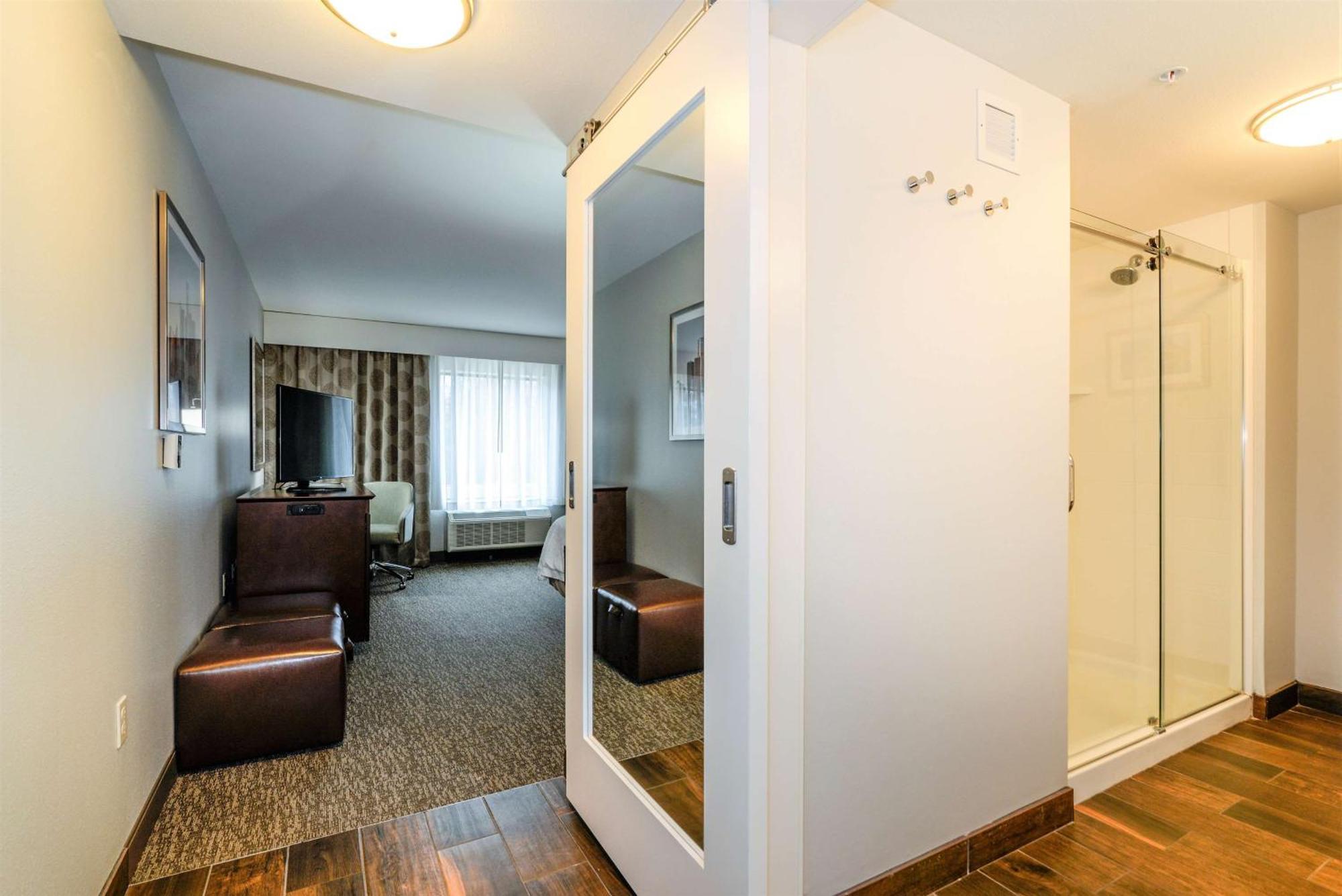 Hampton Inn Brighton Mi Zewnętrze zdjęcie