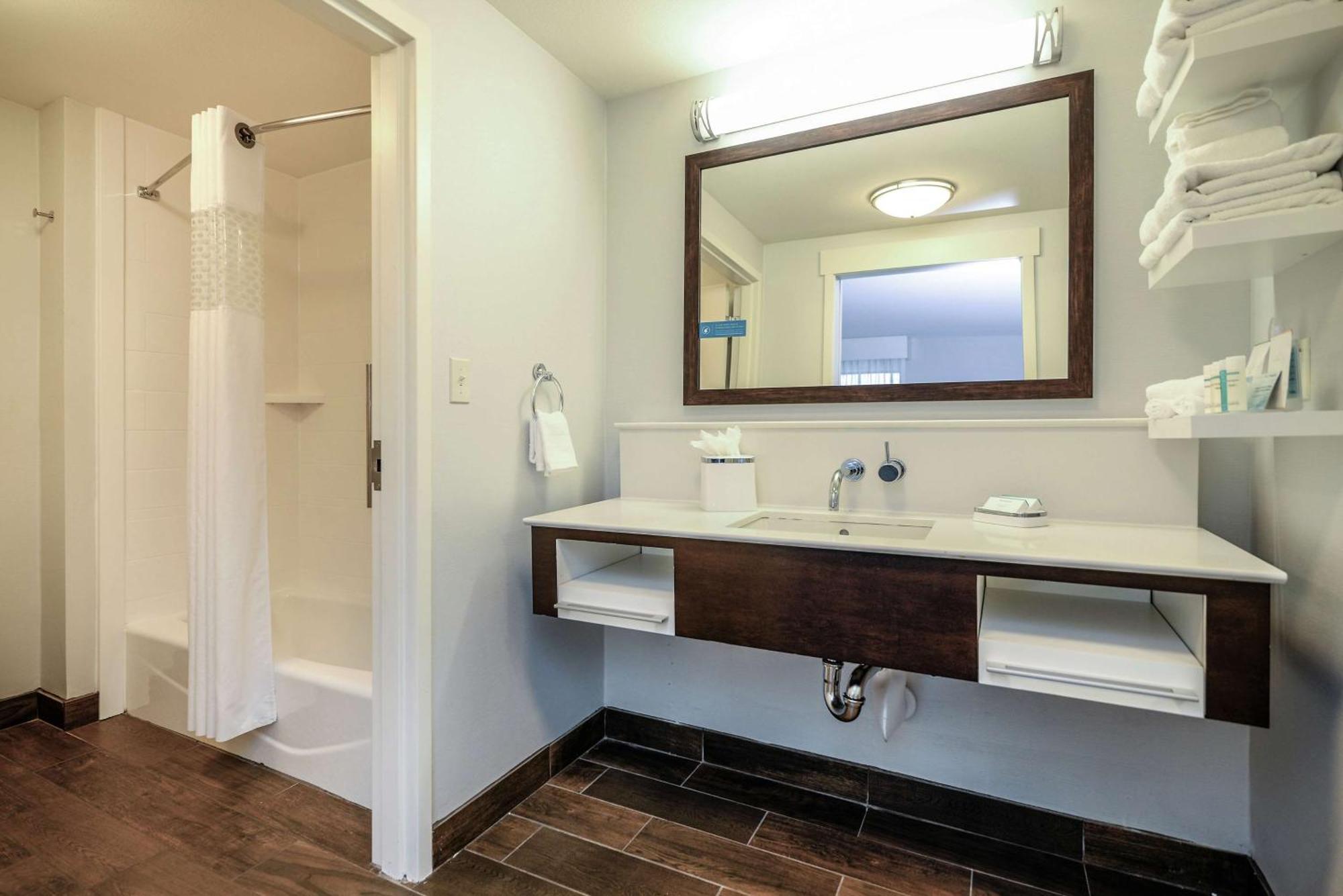 Hampton Inn Brighton Mi Zewnętrze zdjęcie