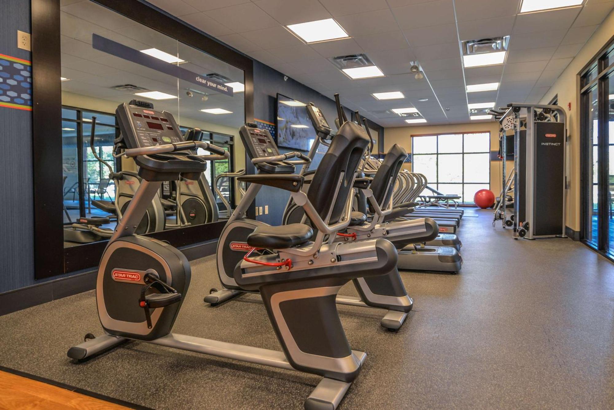 Hampton Inn Brighton Mi Zewnętrze zdjęcie