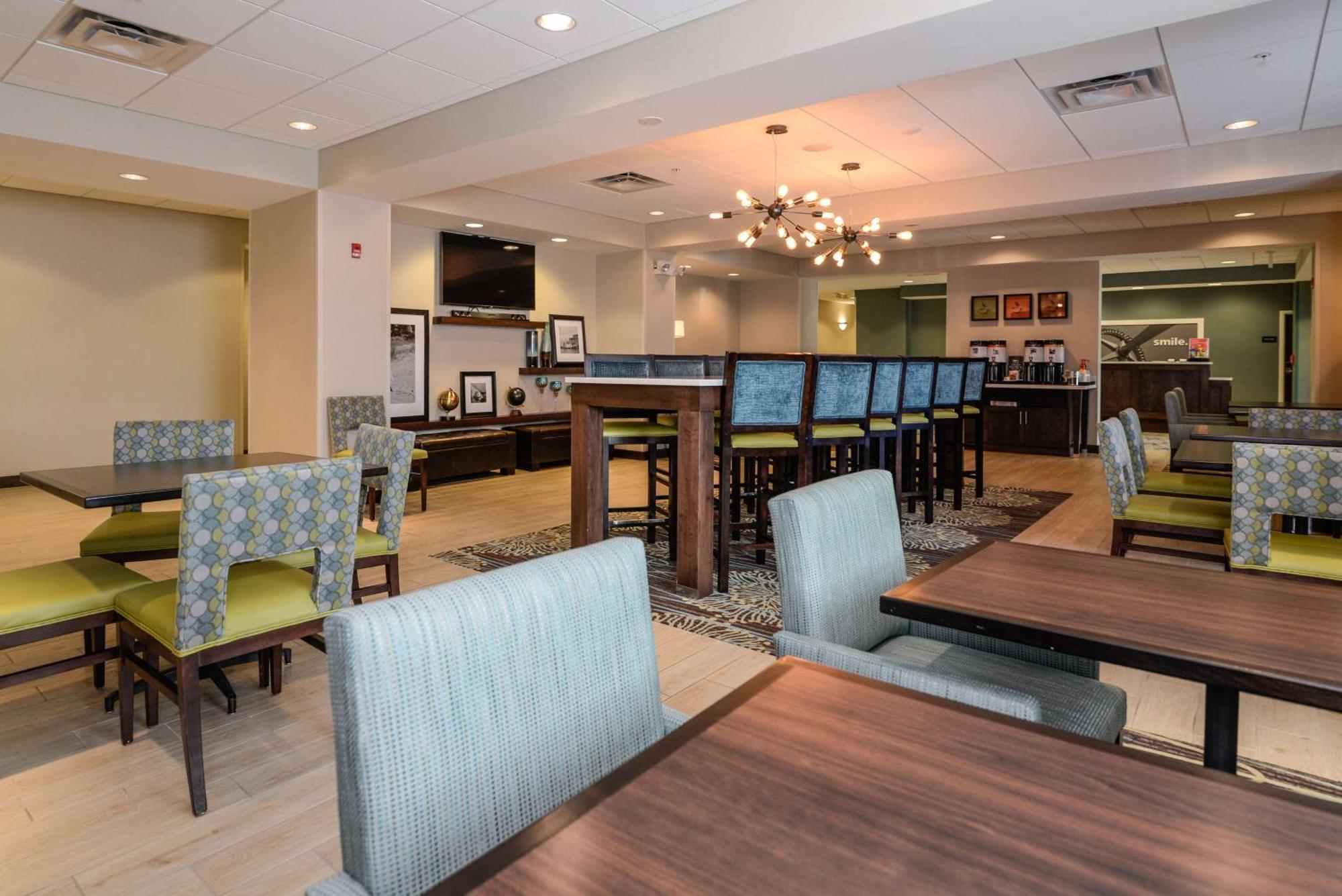 Hampton Inn Brighton Mi Zewnętrze zdjęcie