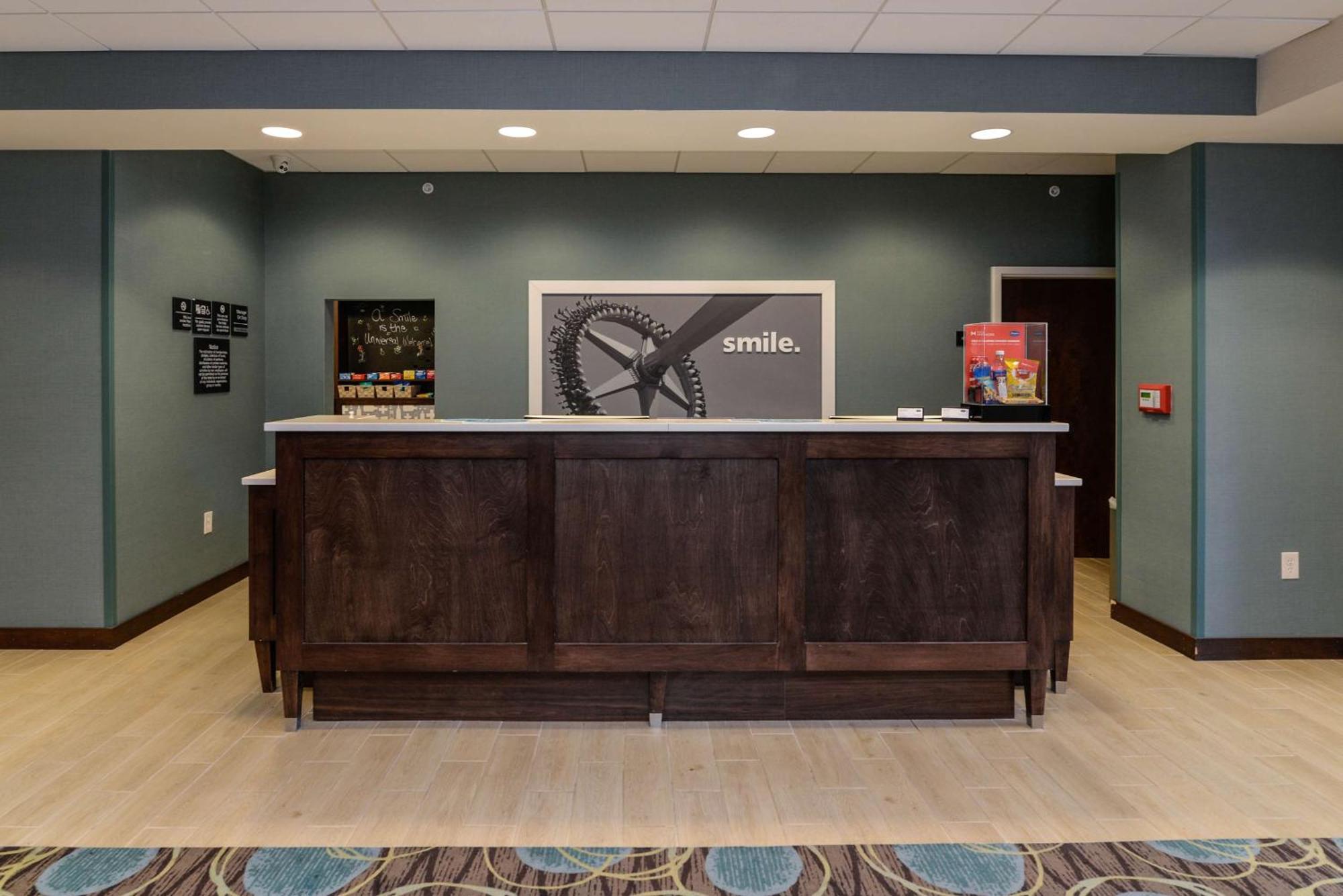 Hampton Inn Brighton Mi Zewnętrze zdjęcie